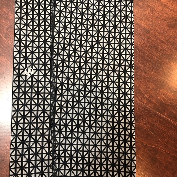 Lululemon Leggings - Picture 4 of 4